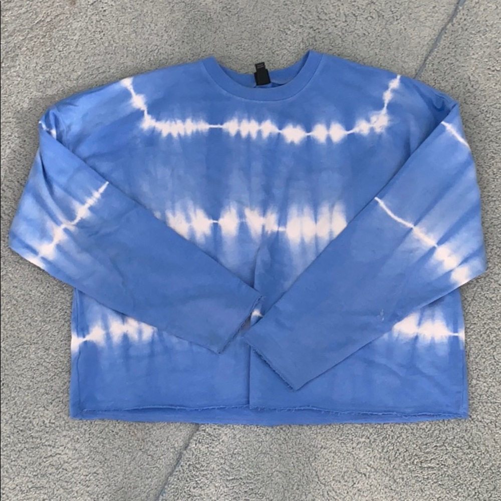 Blue tie died oversized shirt